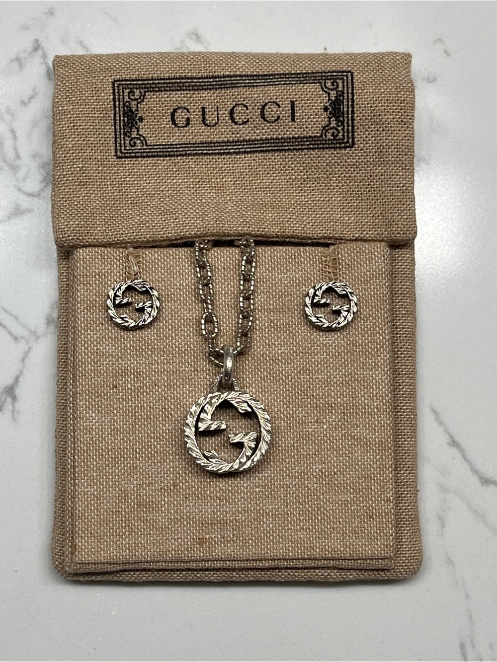 Gucci Sterling Silver Interlocking G Laurel Pendant Necklace & Stud Earrings Set